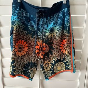 Men’s billabong swim trunks airlite 73 size 32 nwot